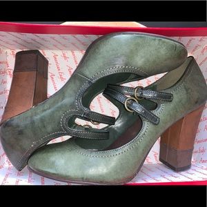 American Eagle Olive Green Mary Jane Pumps